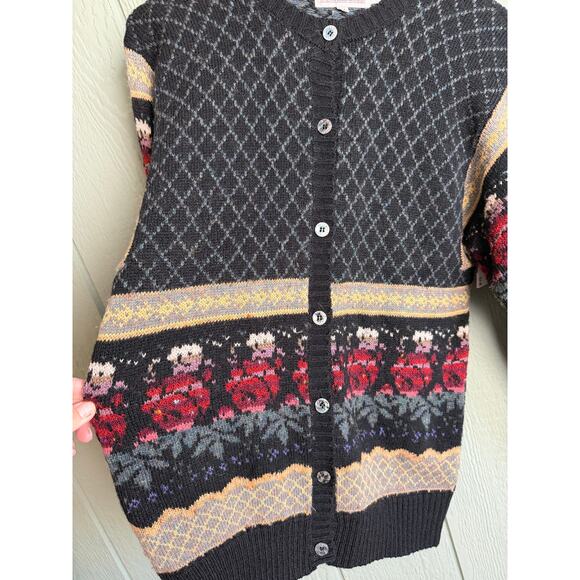 Vintage 90s Cottagecore Floral Argyle Button-Up Cardigan, Medium - Picture 2 of 7